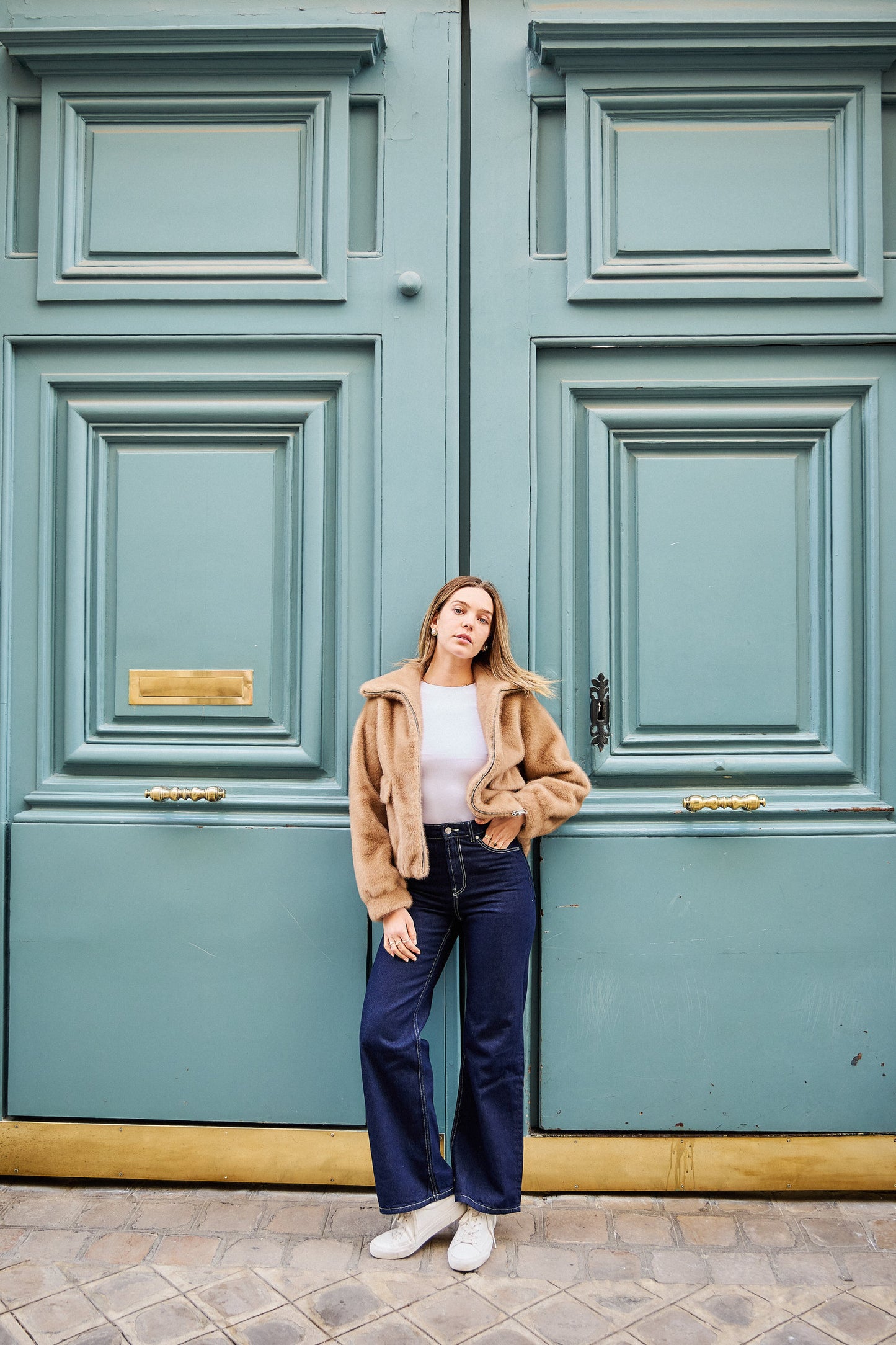 Taupe