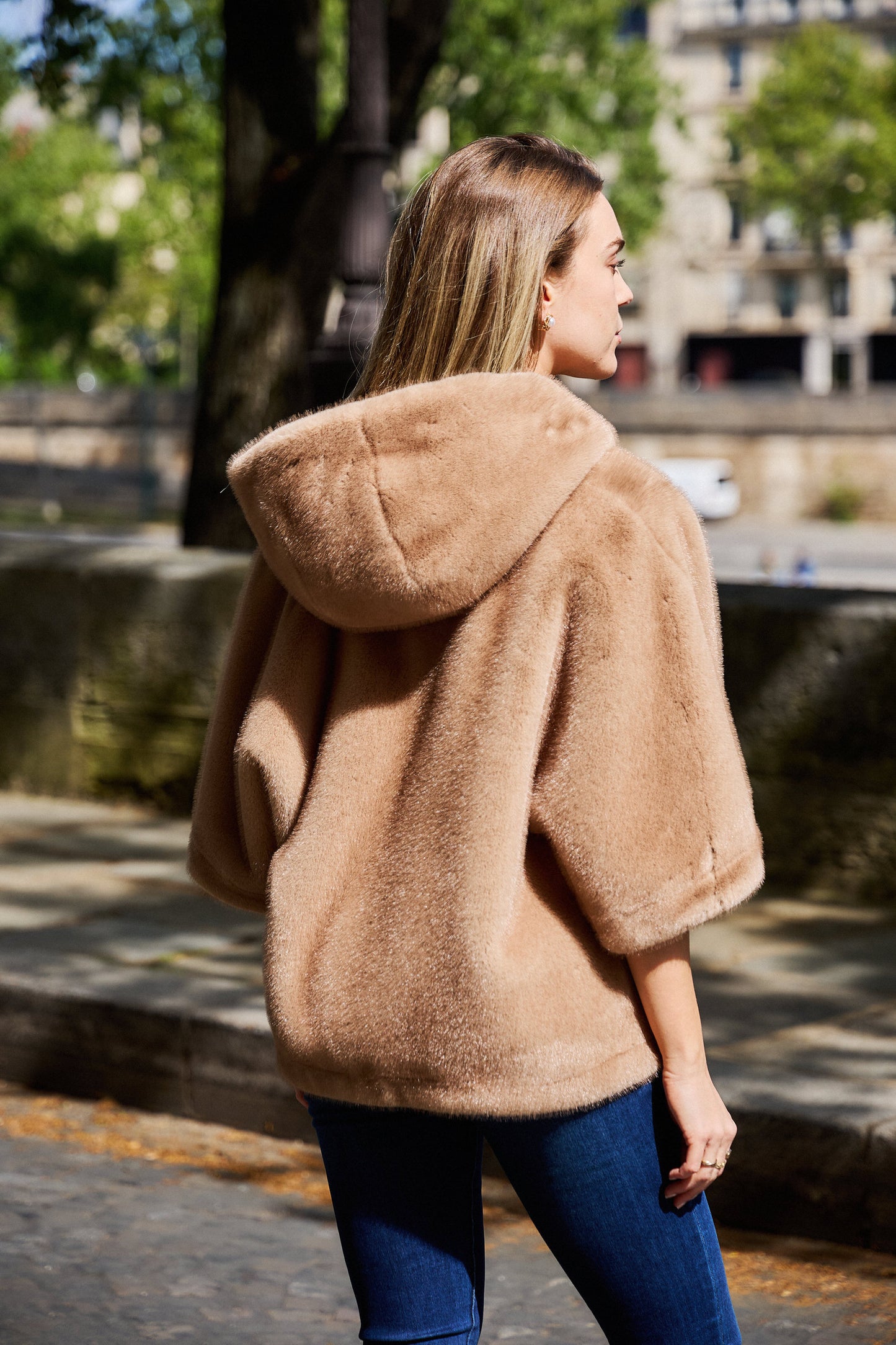 Taupe