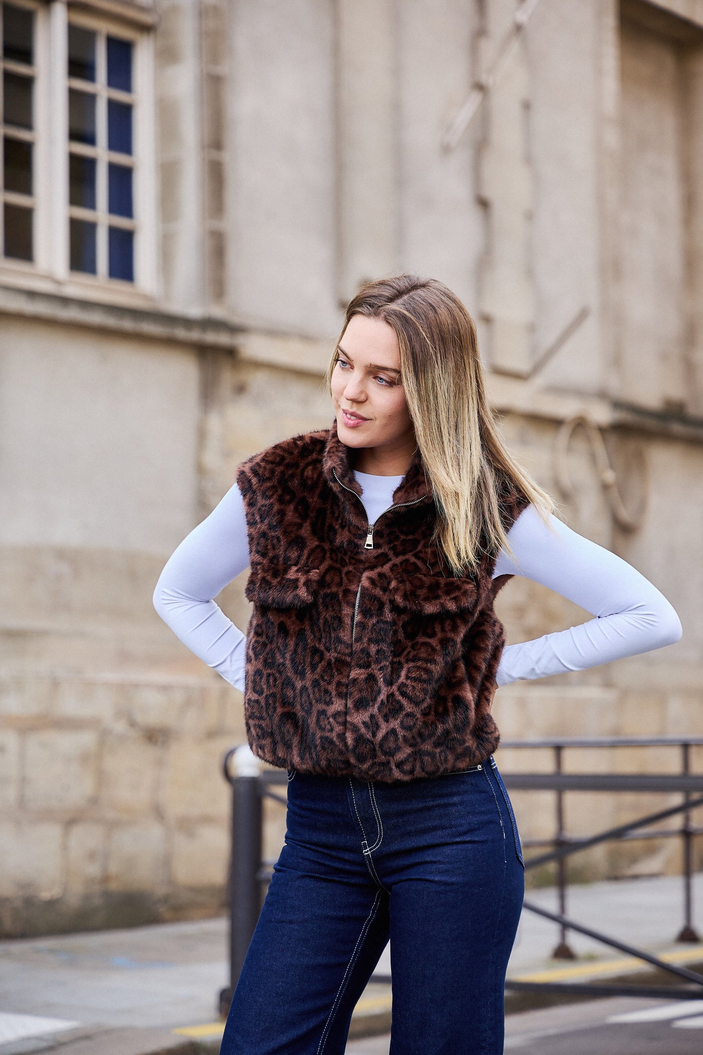 Leopard Fonce