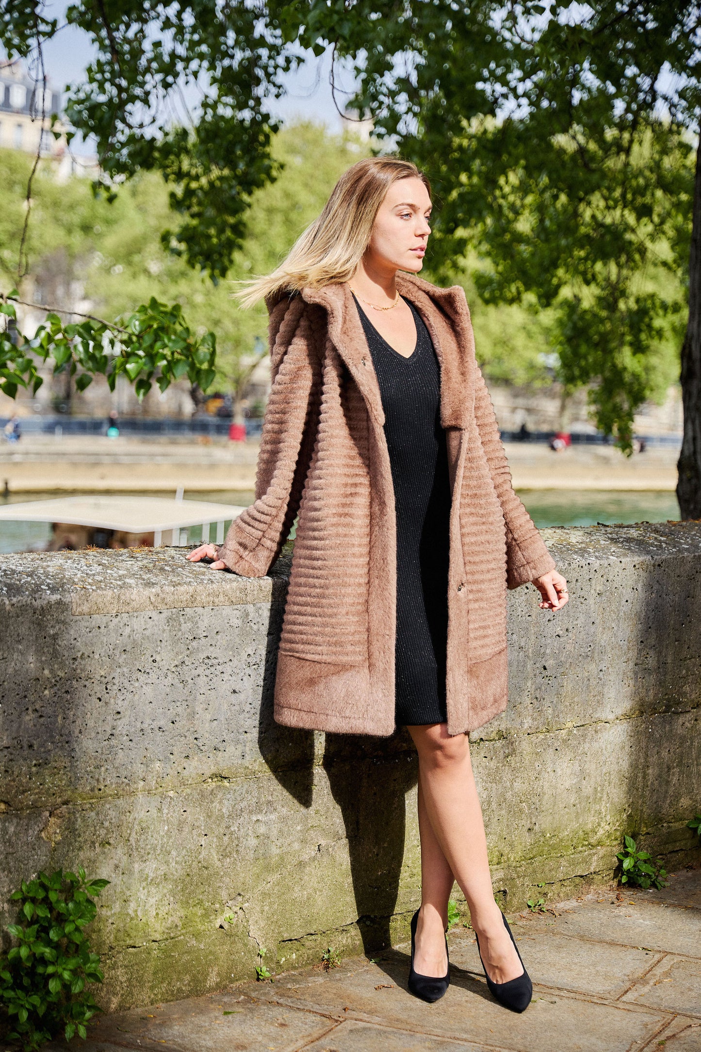 Taupe