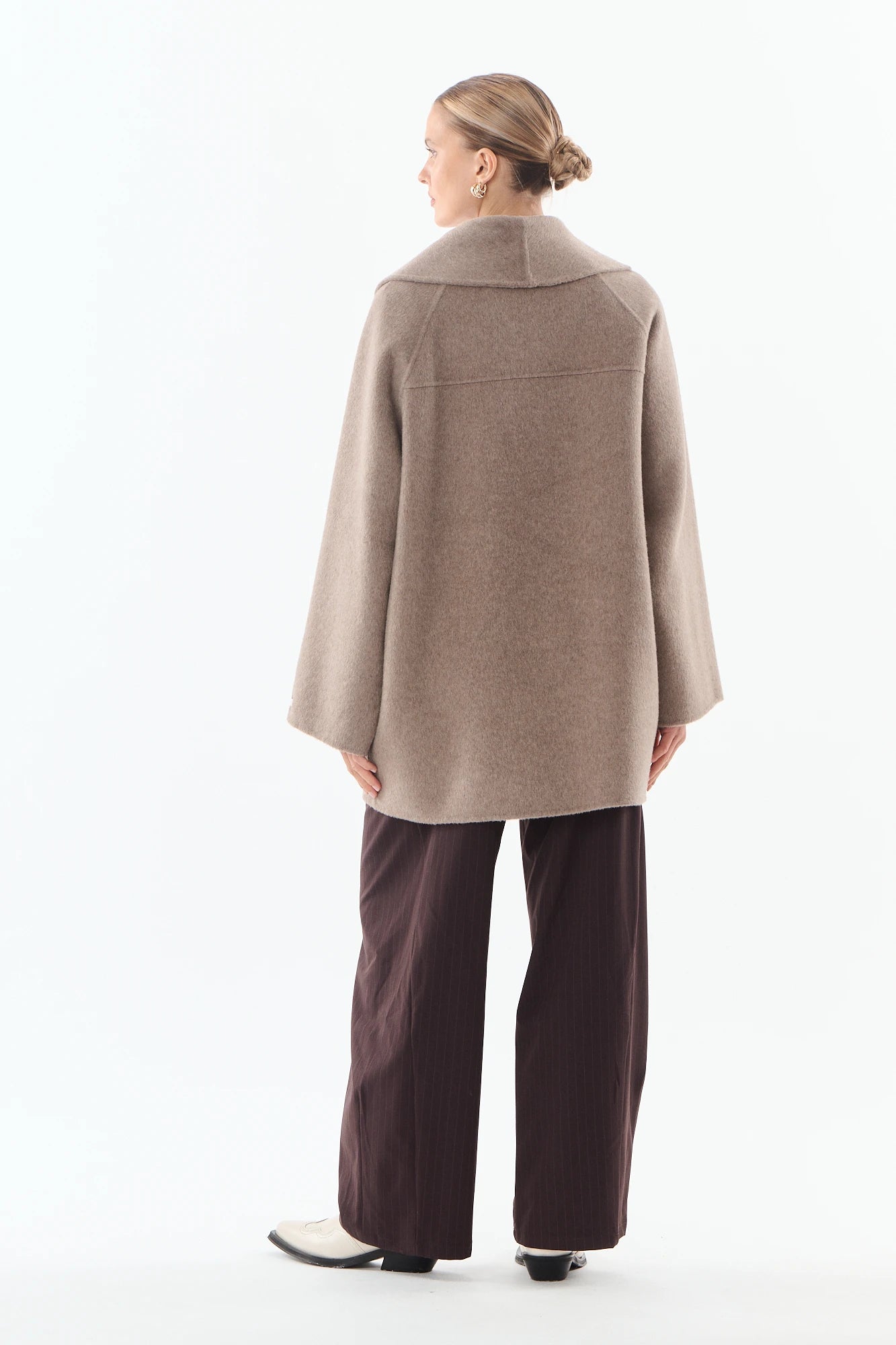 Taupe
