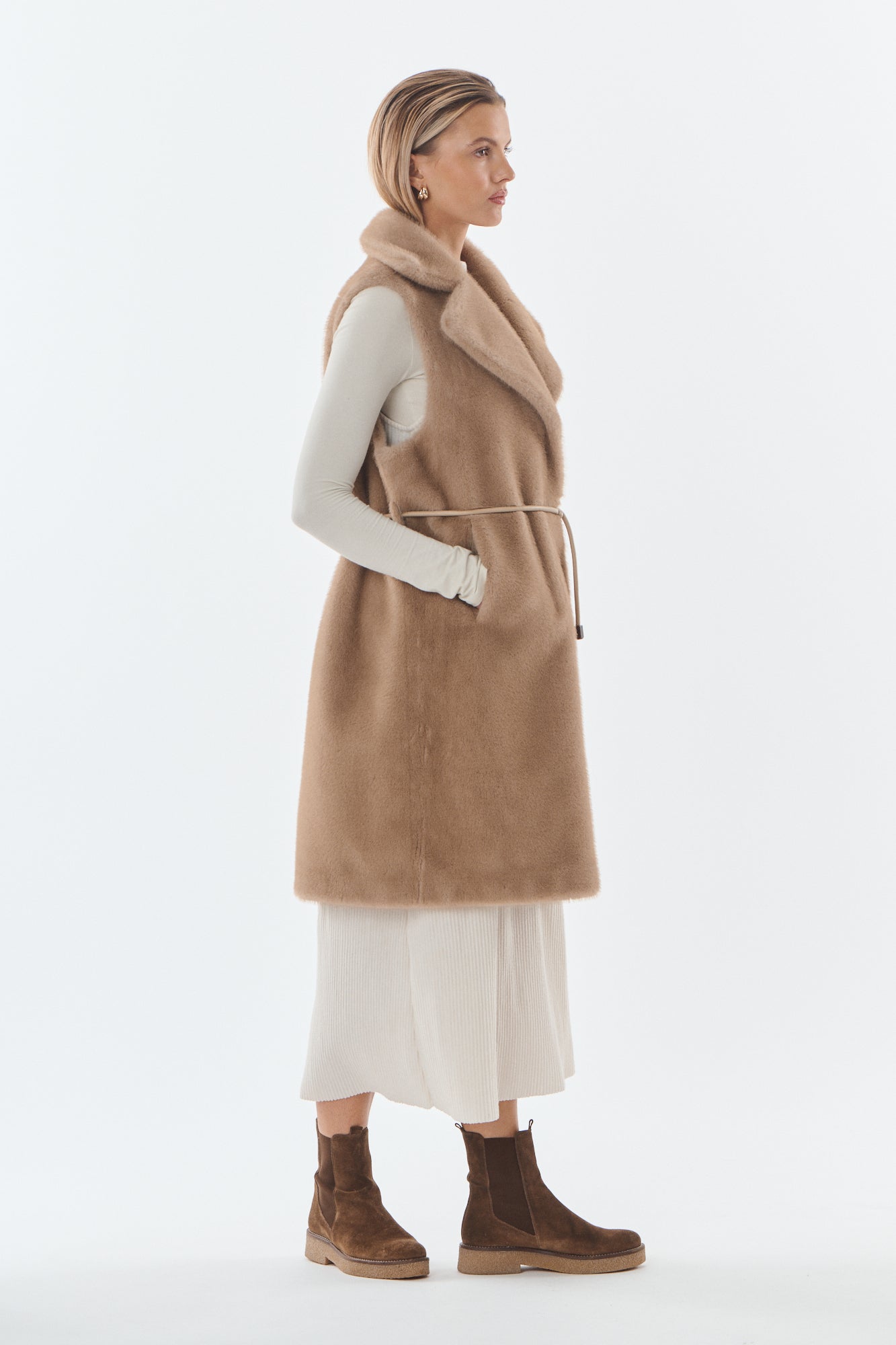 Taupe