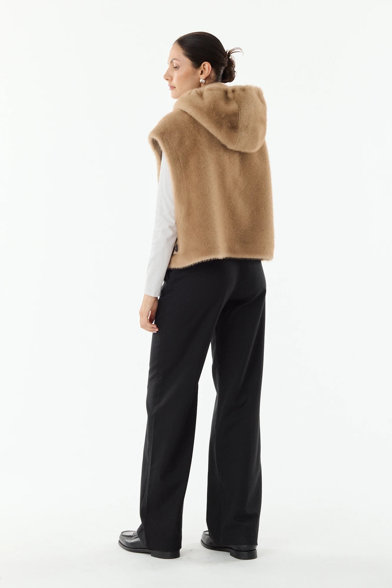 Taupe