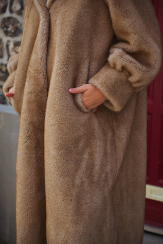 Taupe