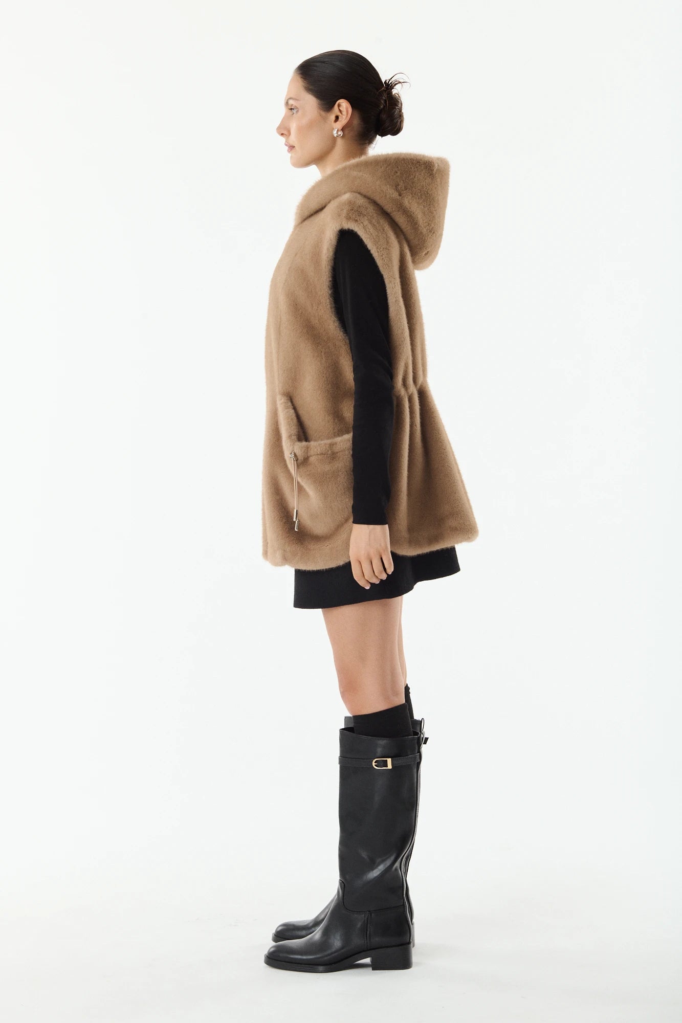 Taupe